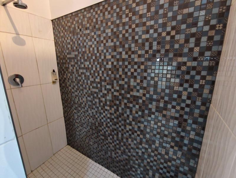 10 Bedroom Property for Sale in Parys Free State